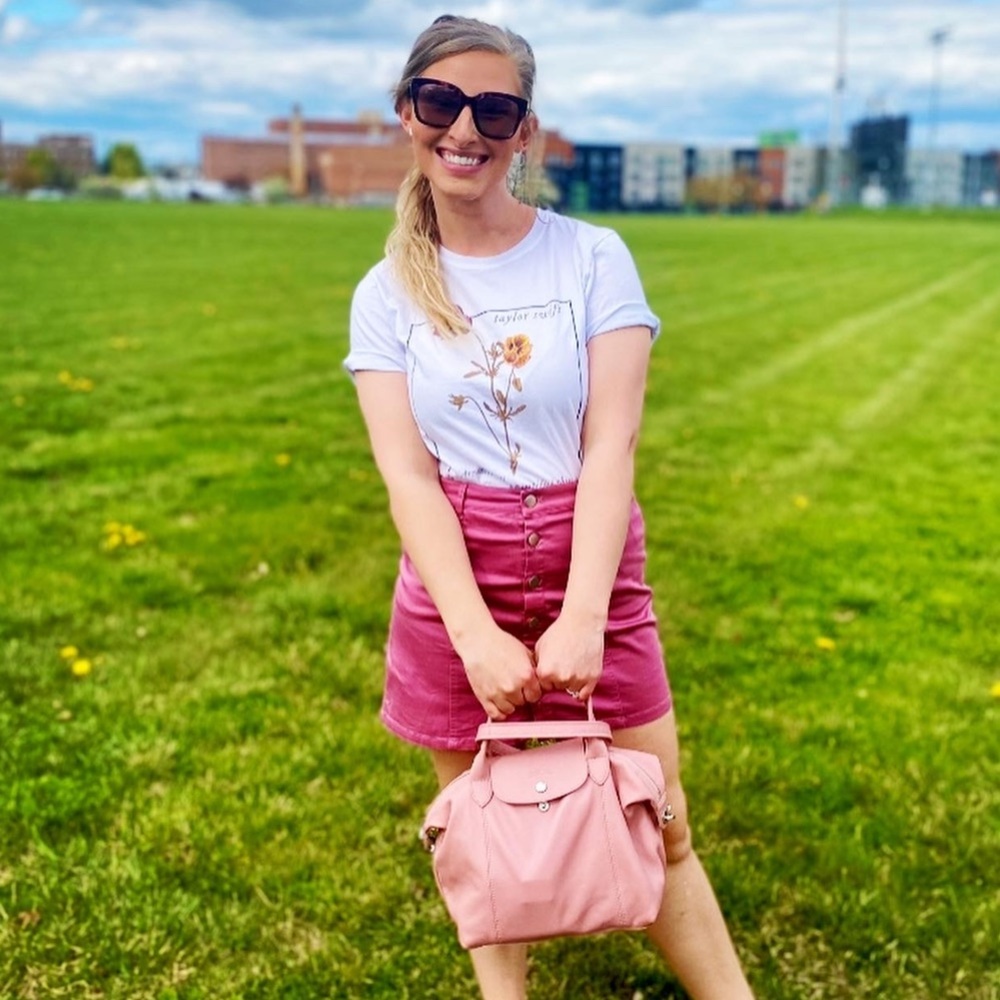 Meet your Posher, Lauren